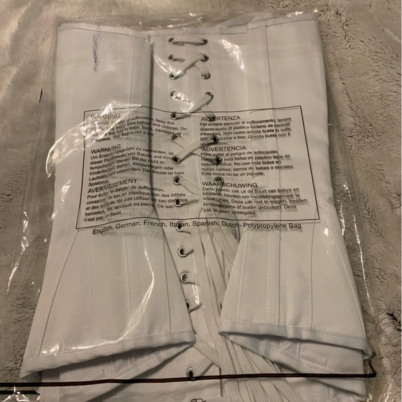 White Corset - Picture 2 of 3